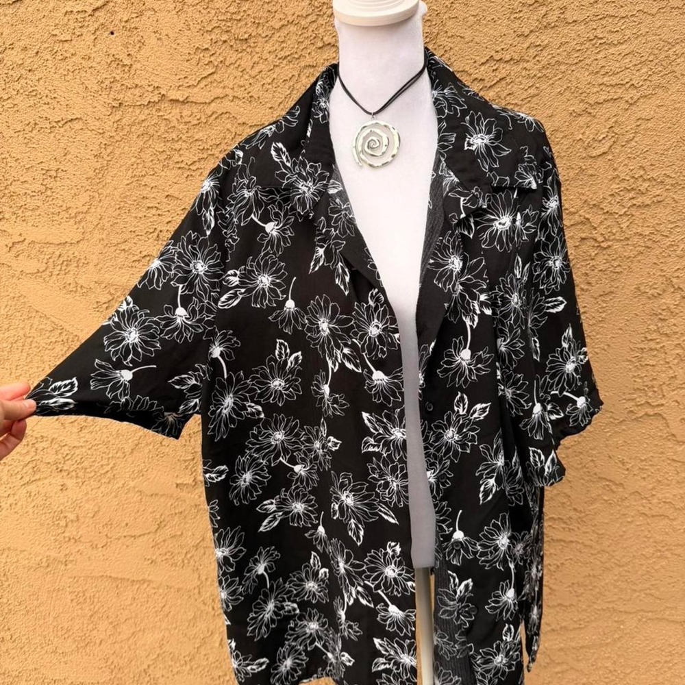 Vintage Black and white floral button down shirt with a boho vibe